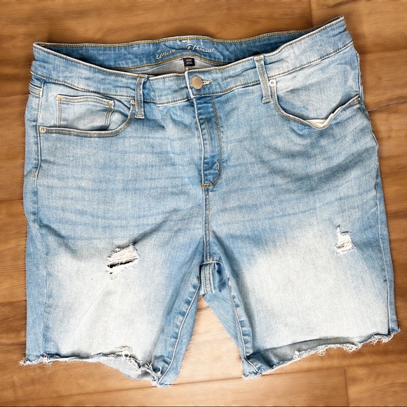 Universal Thread Pants - Universal Thread high waist size 20W jean shorts